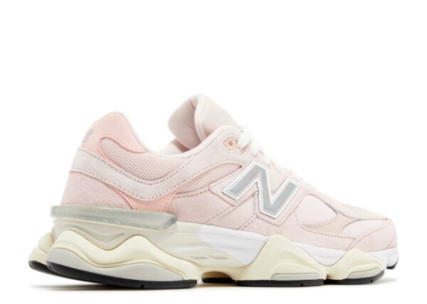New Balance 9060 Rose